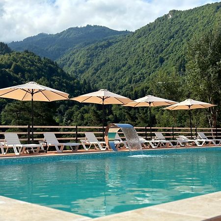 Hotel Chateau Iveri Varjanisi Esterno foto