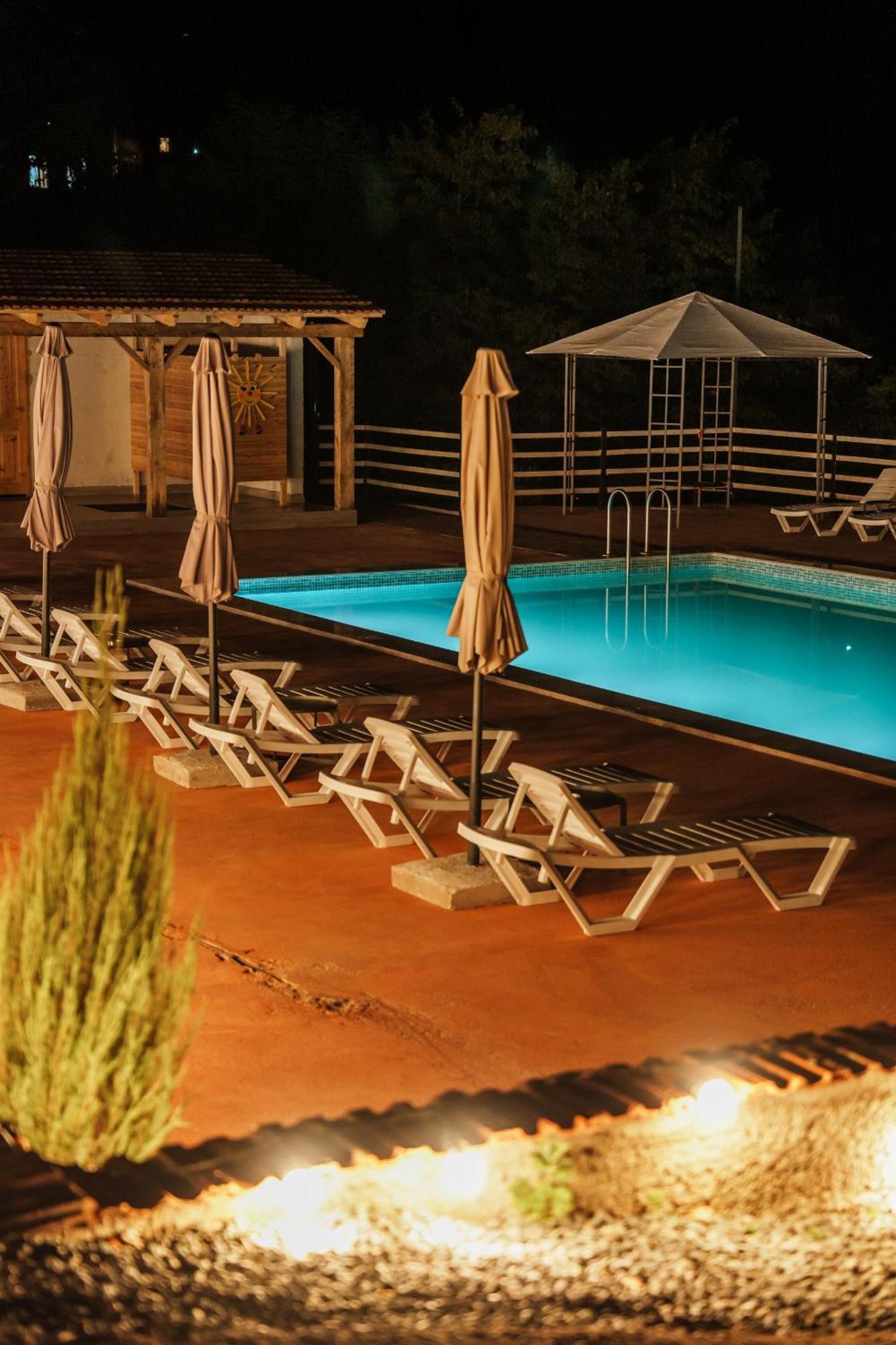 Hotel Chateau Iveri Varjanisi Esterno foto