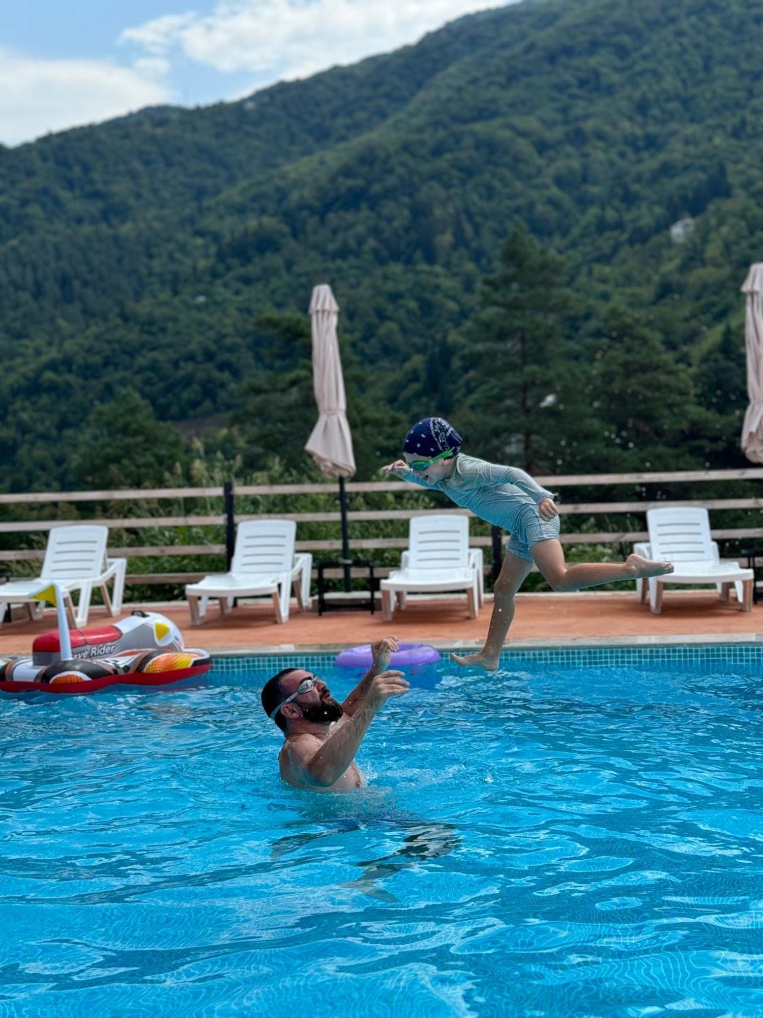 Hotel Chateau Iveri Varjanisi Esterno foto